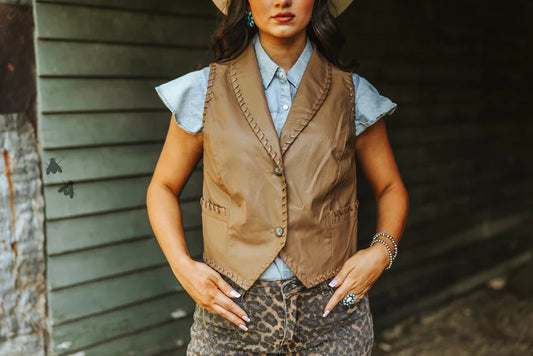 Whiskey Creek Vest - Latte