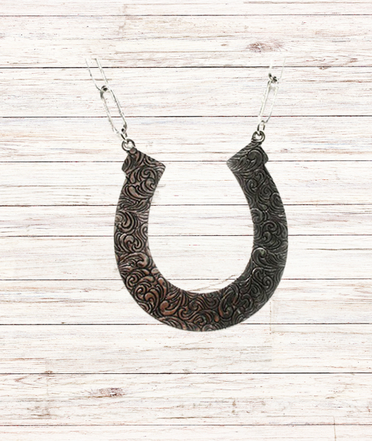 Horseshoe Chain Necklace
