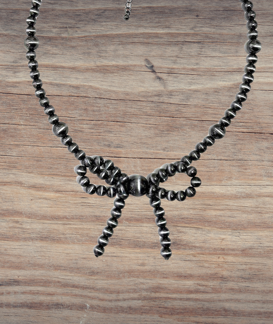 Pearl Ribbon Necklace