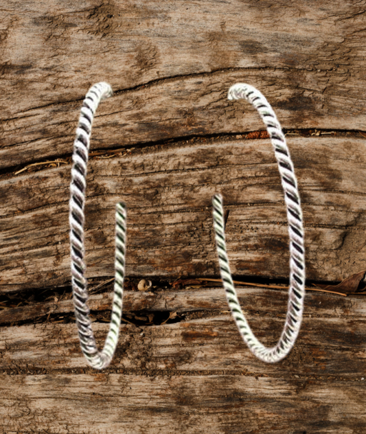 WESTERN TWISTED MEDIUM HOOP EARRINGS
