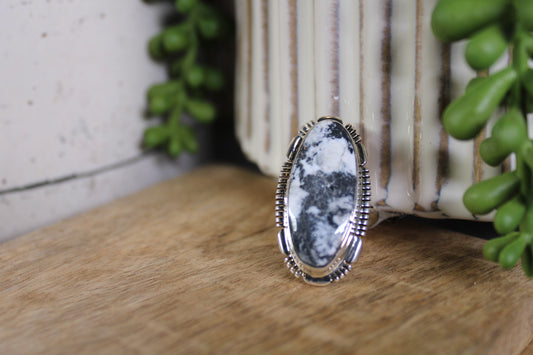 White Buffalo Turquoise Ring – Navajo Artist Allen Lee