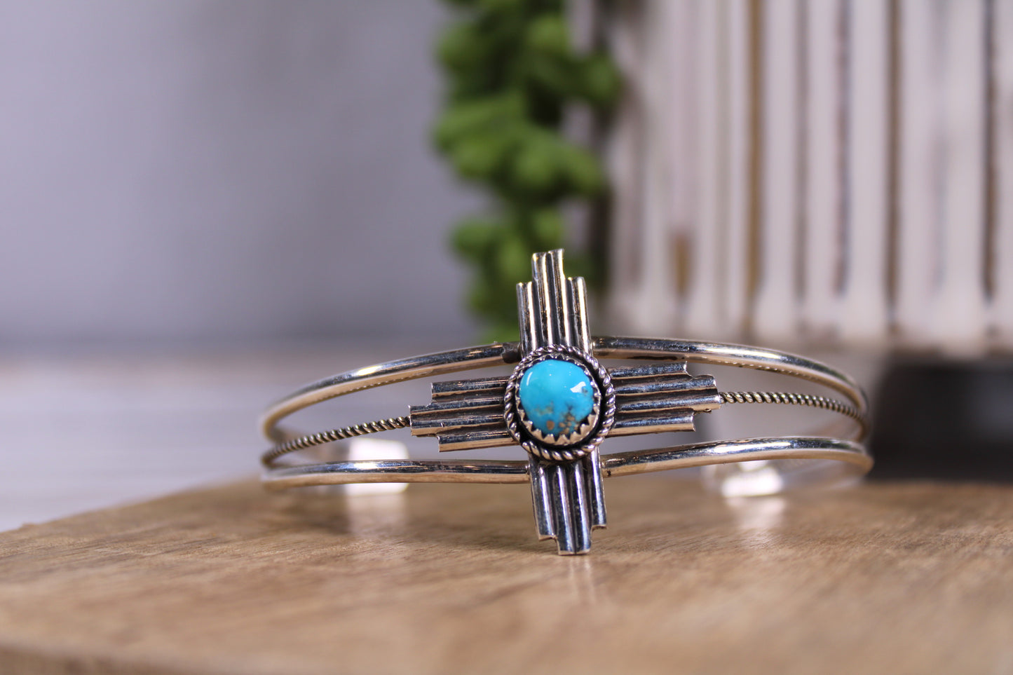 Navajo Handmade Kingman Turquoise Zia Cuff – David Morris