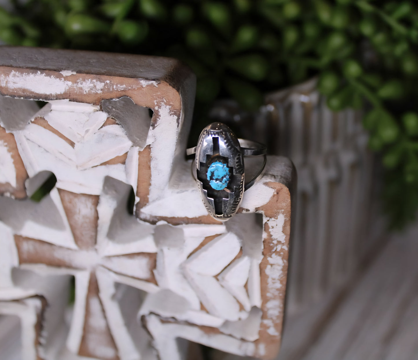 Navajo Kingman Turquoise Aztec Shadowbox Ring – Felix Perry