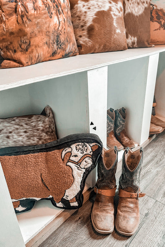 Cattle Talk – Hereford Pillow