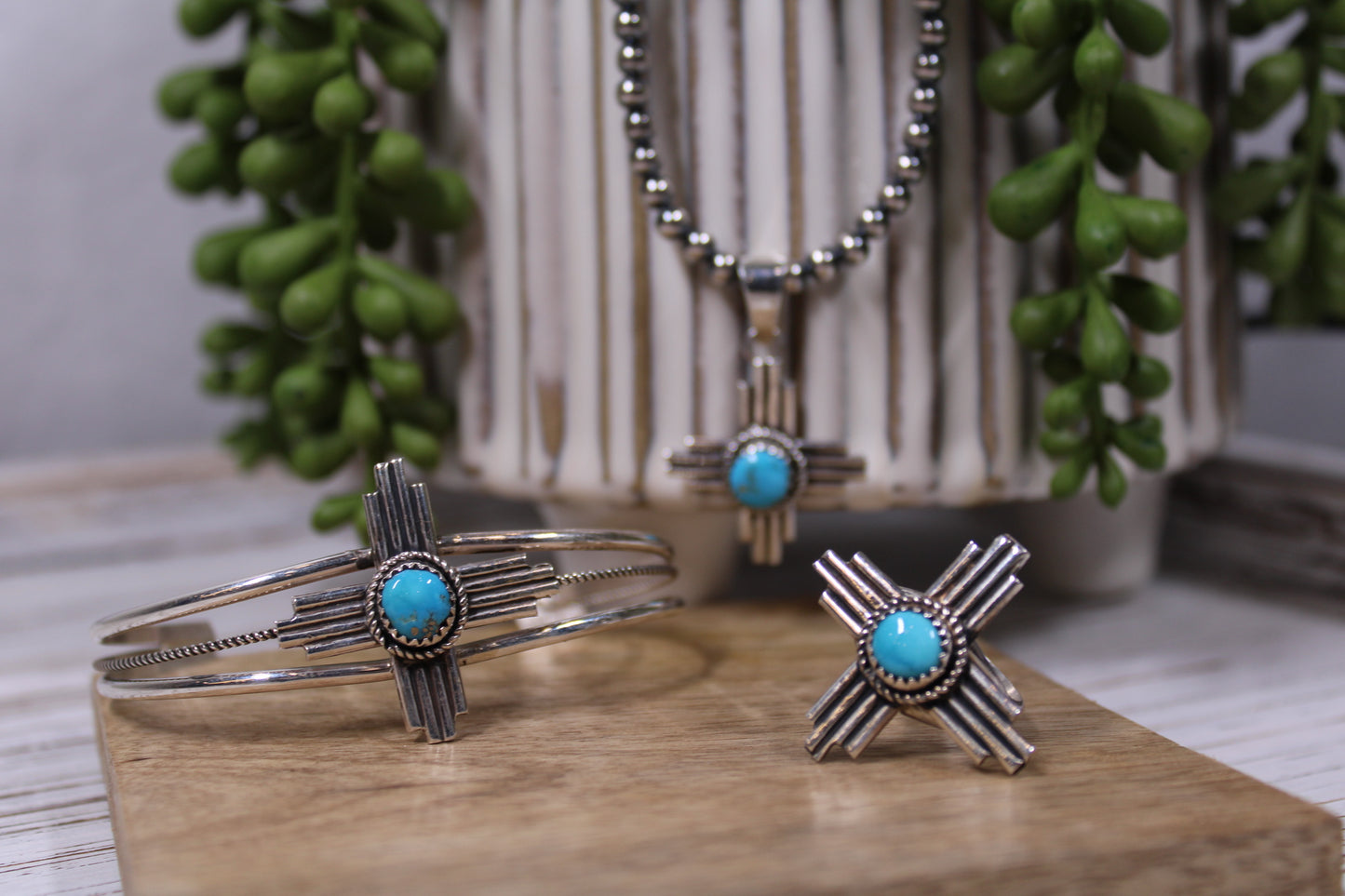 Navajo Handmade Kingman Turquoise Zia Ring – David Morris