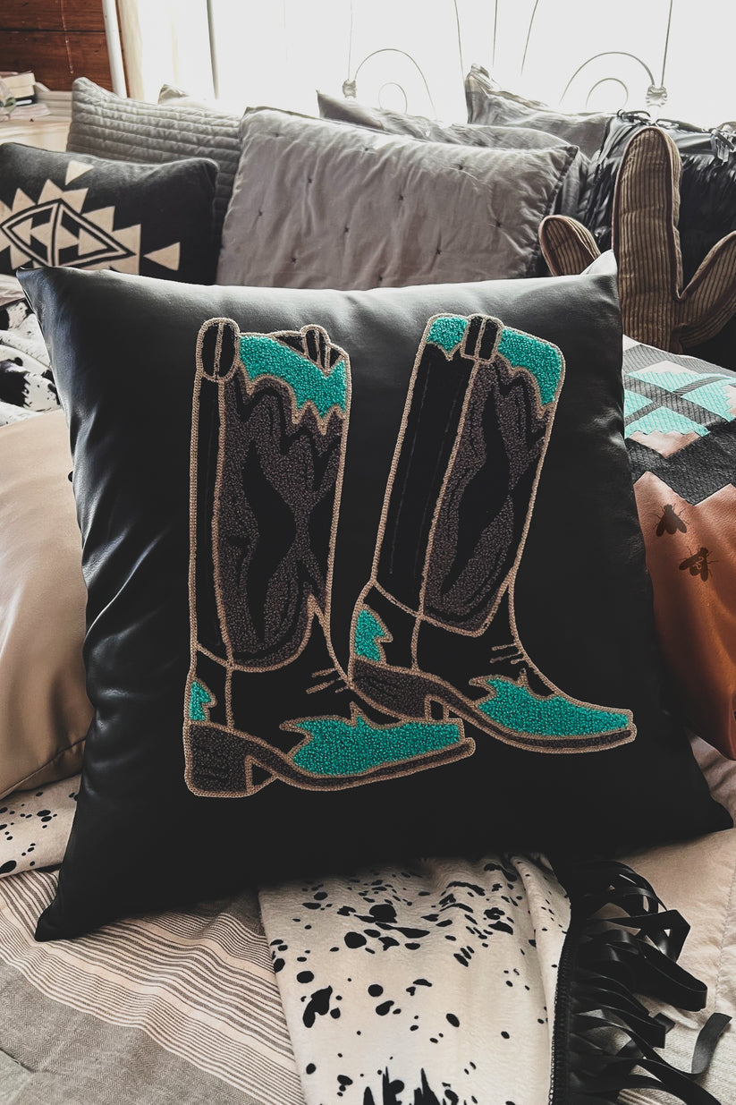 SHOWCASE STEPPIN PILLOWCASE