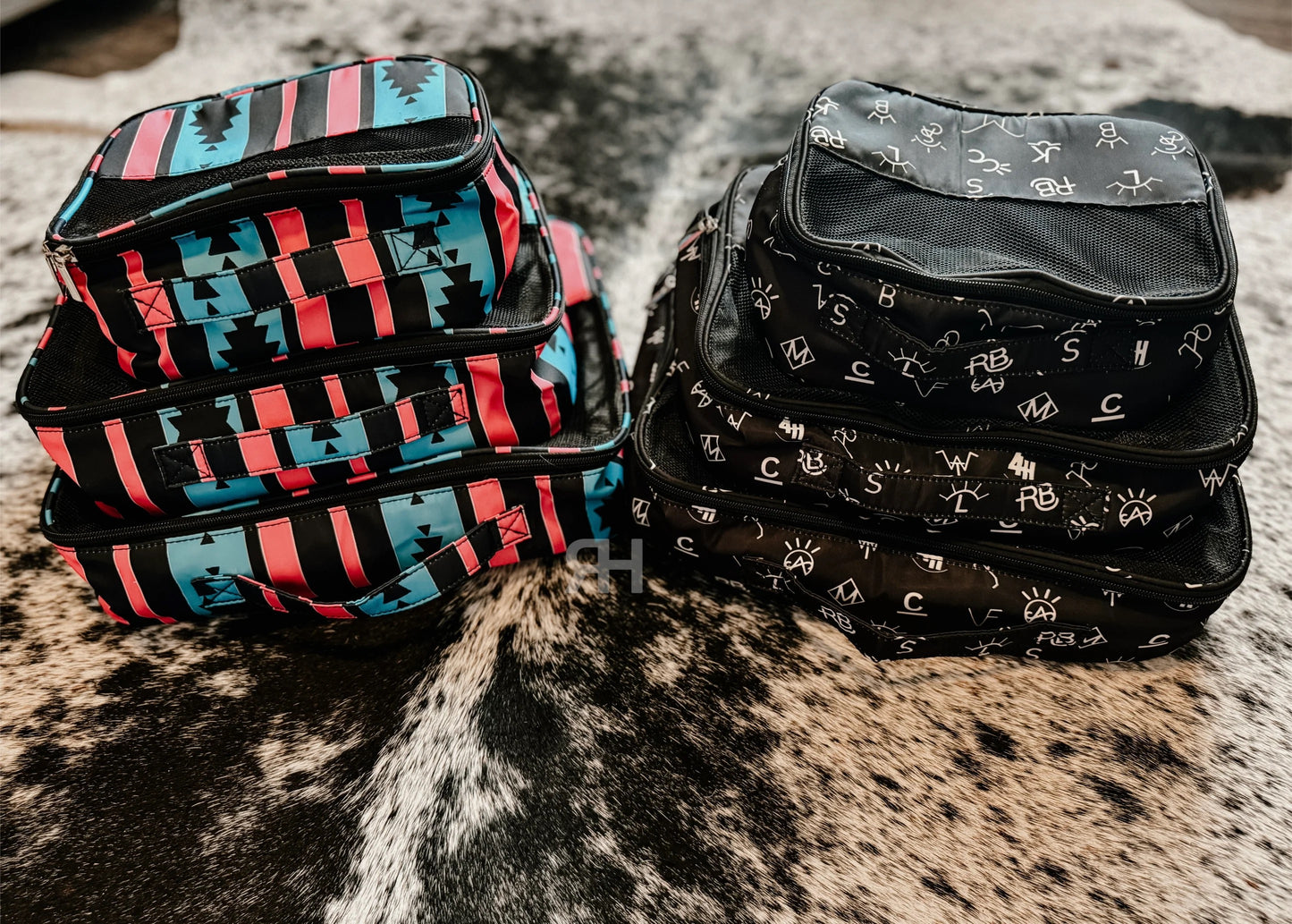 90s Aztec Packing Cubes Set
