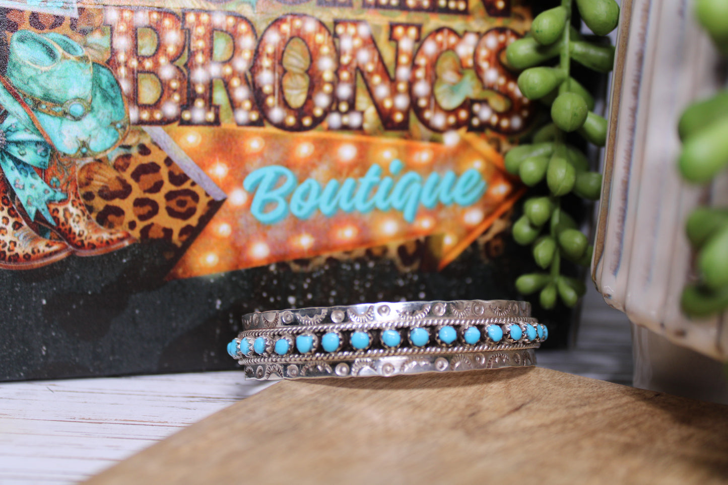 Zuni Handmade Kingman Turquoise Cuff / Size 7 / .925 Sterling Silver / Artists Jason & Pearl Ukestine