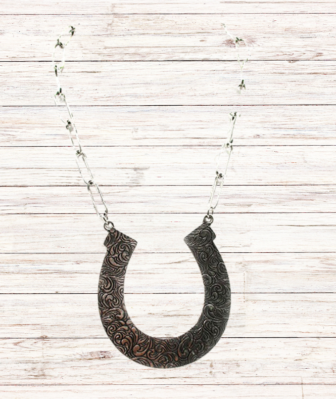 Horseshoe Chain Necklace