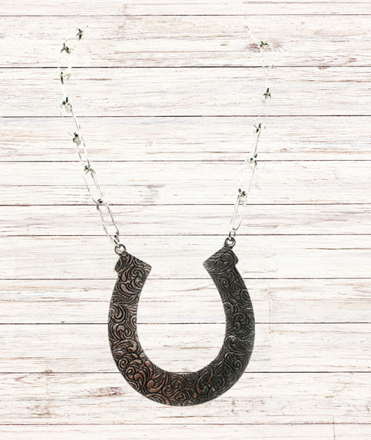 Horseshoe Chain Necklace