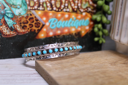 Zuni Handmade Kingman Turquoise Cuff / Size 7 / .925 Sterling Silver / Artists Jason & Pearl Ukestine