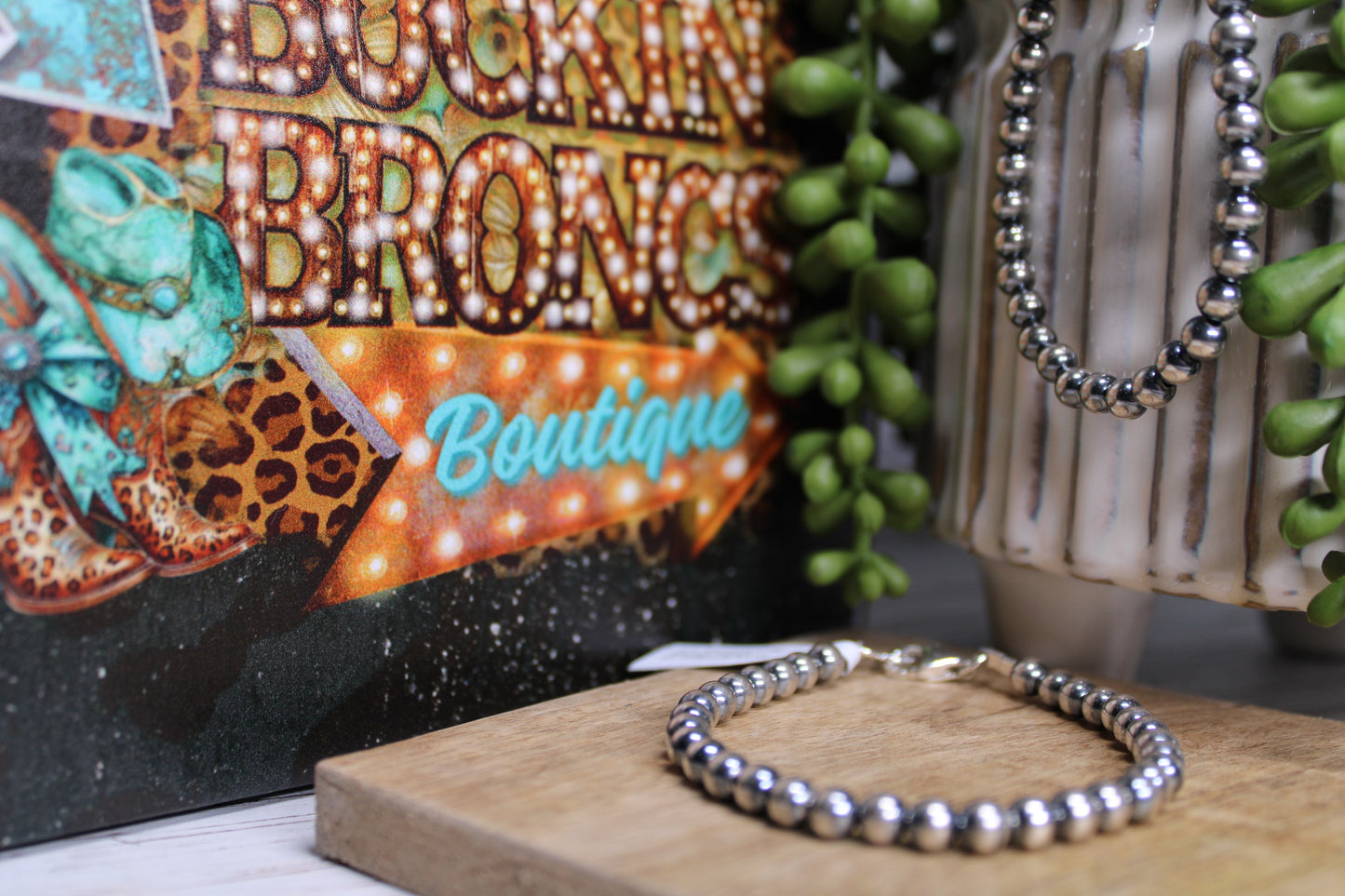 Navajo Hand-Strung  Navajo Pearl Bracelet / Size 7, 5mm with Clasp Closure / .925 Sterling Silver