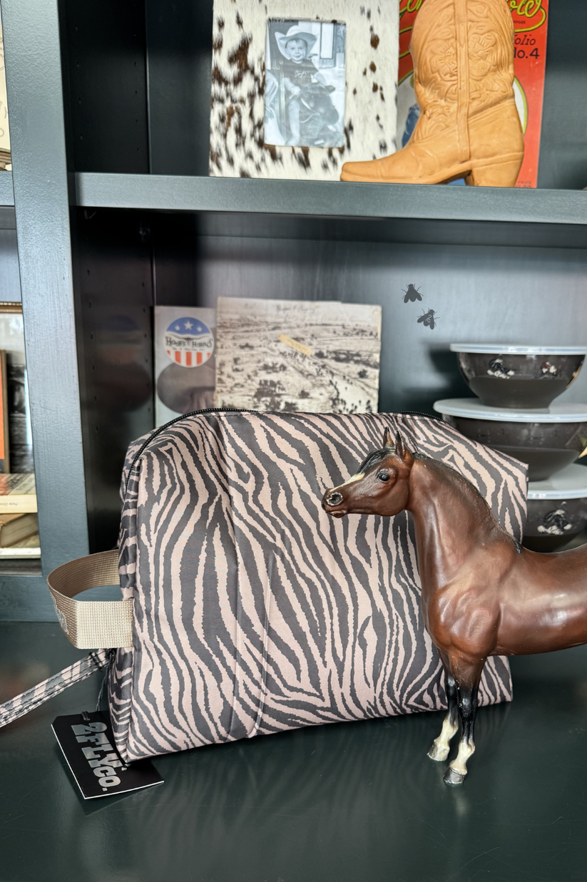 Zebrahh Traveler Bag