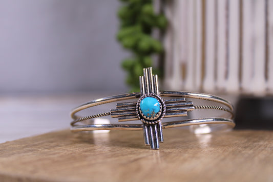 Navajo Handmade Kingman Turquoise Zia Cuff – David Morris