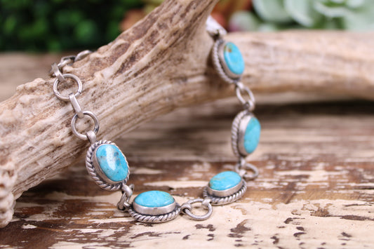 Mojave (Kingman) Turquoise Sterling Silver Bracelet – Size 6 to 7.5