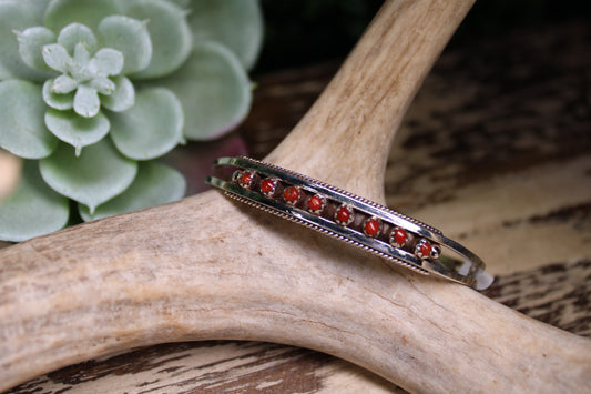 Susie Livingston Native American Zuni Sterling Silver Coral Cuff Bracelet – Size 7