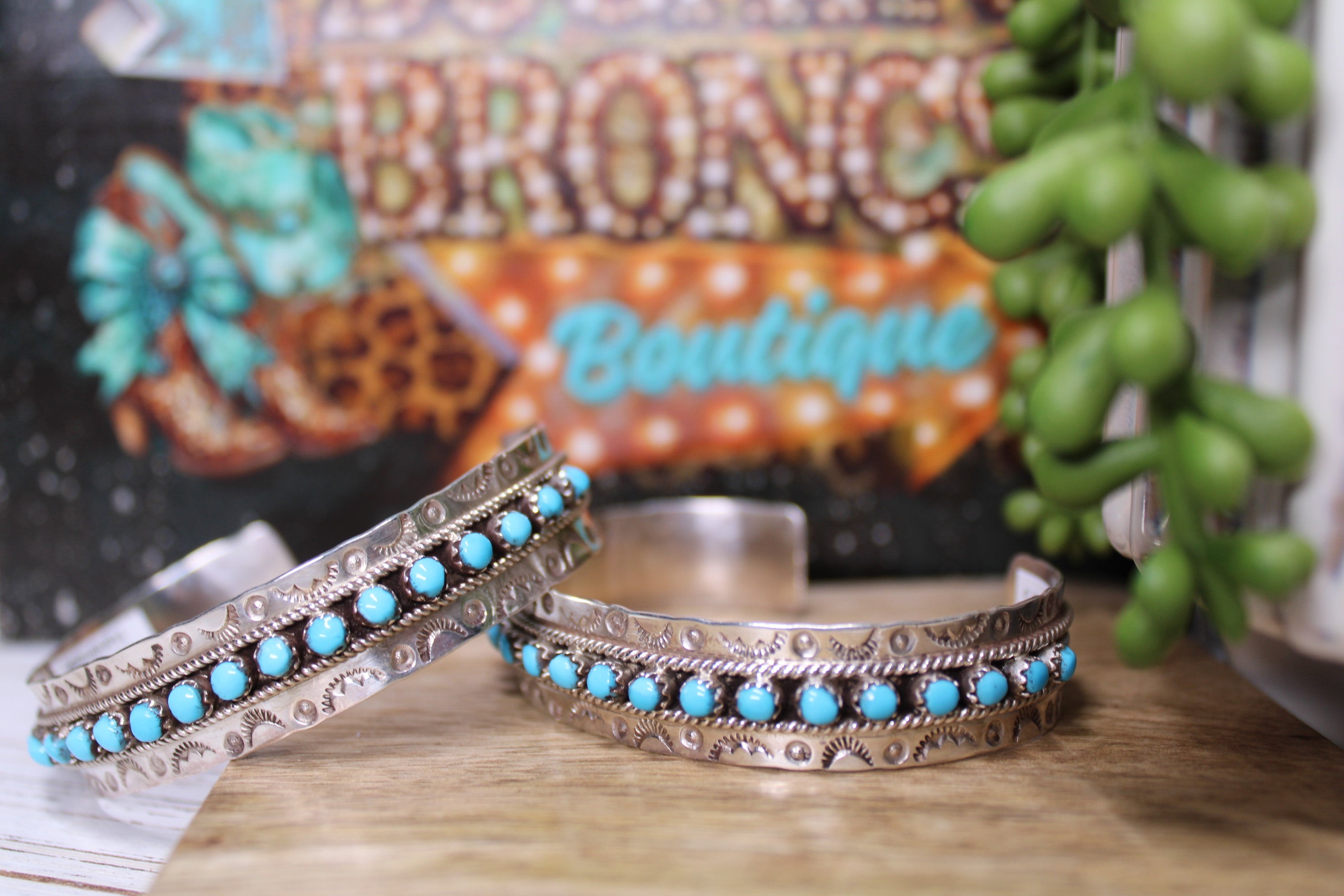 Zuni Handmade Kingman Turquoise Cuff / Size 7 / .925 Sterling