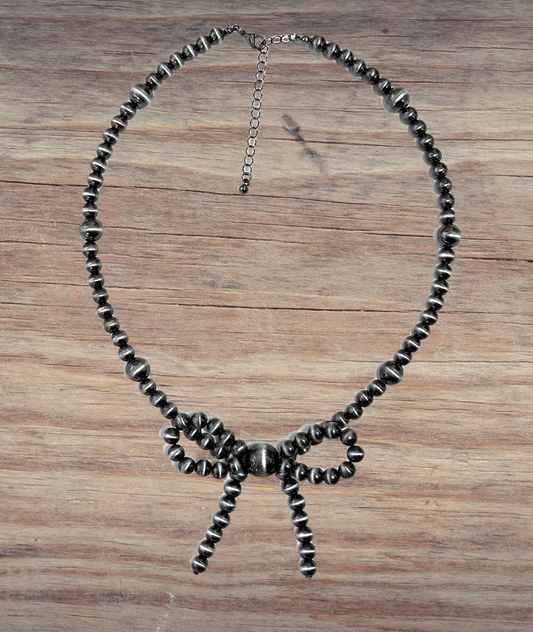 Pearl Ribbon Necklace